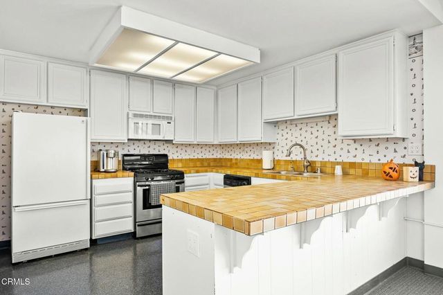 570 Terrace View Place, Port Hueneme, CA 93041