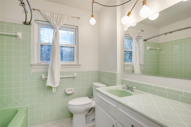 2404 Barton SKWY, Austin, TX 78704