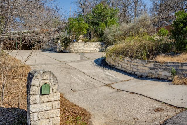 2404 Barton SKWY, Austin, TX 78704