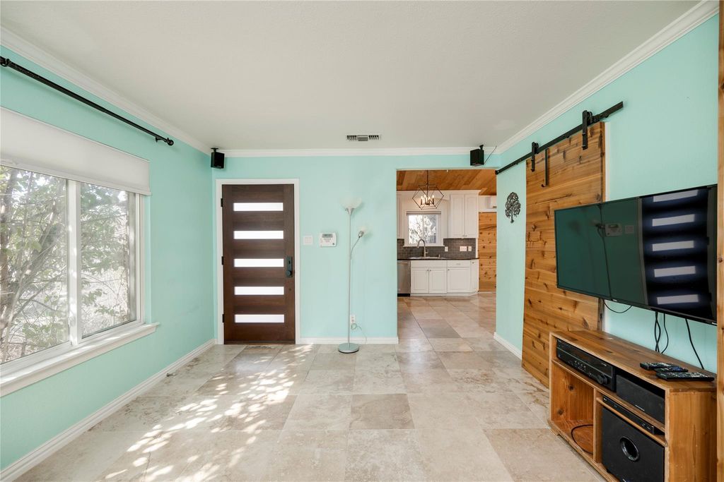 2404 Barton SKWY, Austin, TX 78704