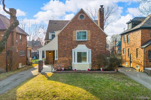 16121 Rosemont Avenue, Detroit, MI 48219