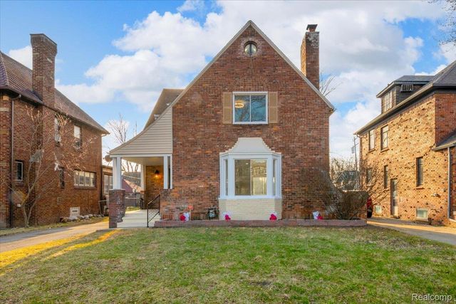 16121 Rosemont Avenue, Detroit, MI 48219