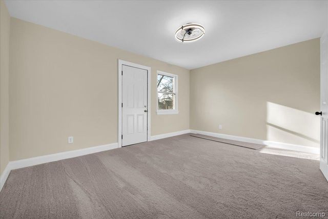 16121 Rosemont Avenue, Detroit, MI 48219