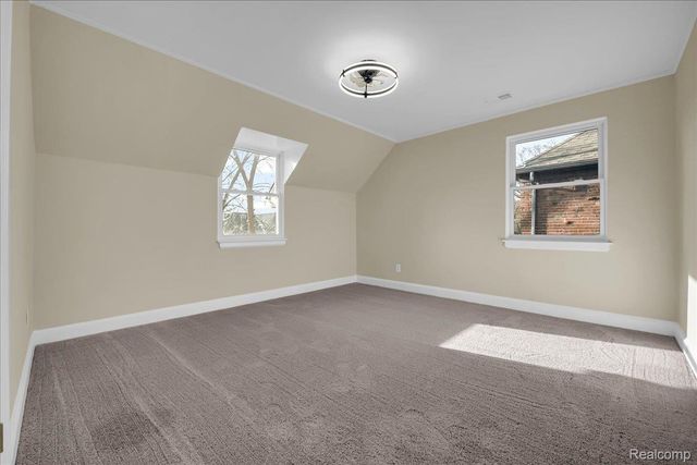 16121 Rosemont Avenue, Detroit, MI 48219