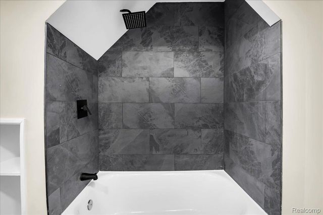 16121 Rosemont Avenue, Detroit, MI 48219