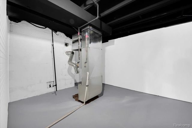 16121 Rosemont Avenue, Detroit, MI 48219