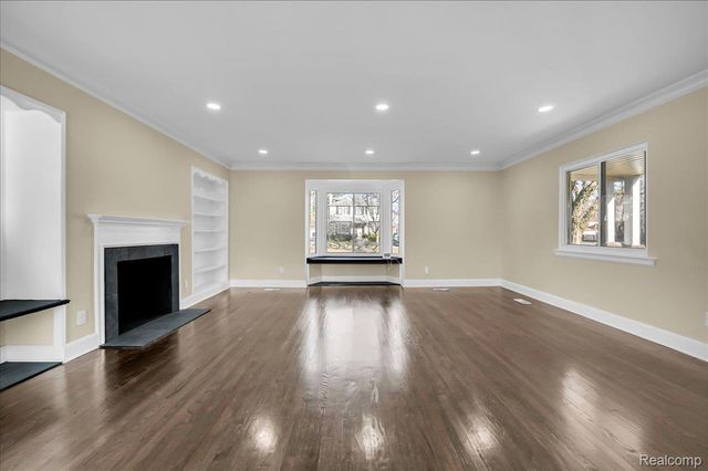 16121 Rosemont Avenue, Detroit, MI 48219