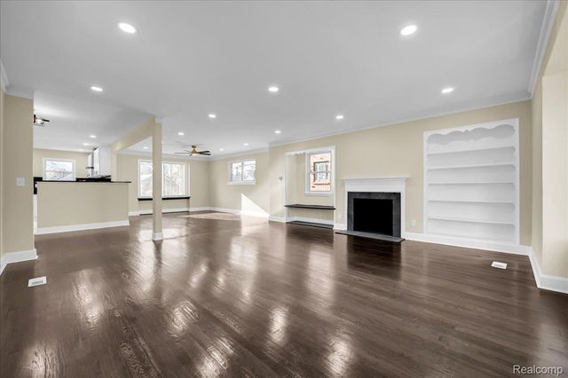 16121 Rosemont Avenue, Detroit, MI 48219