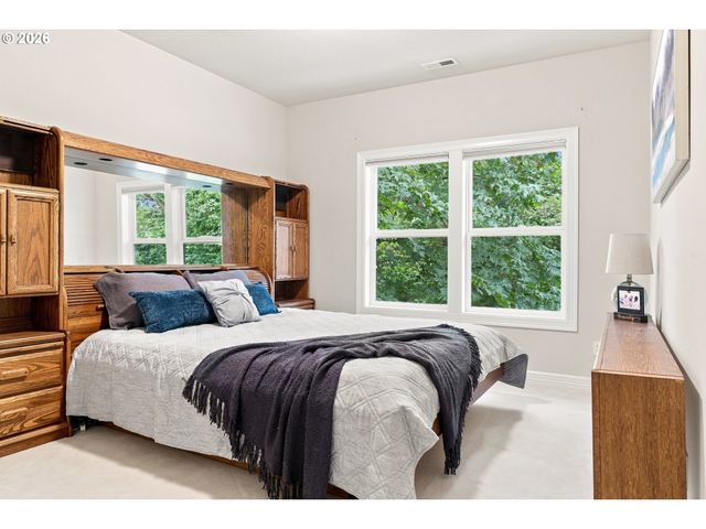 65 Se AVONDALE Ct, Gresham, OR 97080