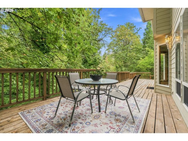 65 Se AVONDALE Ct, Gresham, OR 97080