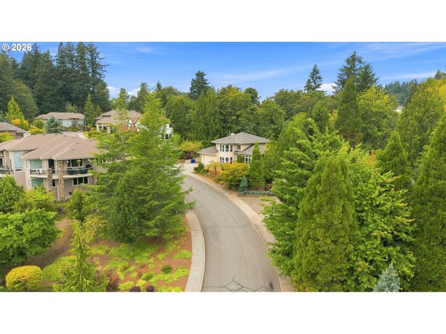 65 Se AVONDALE Ct, Gresham, OR 97080