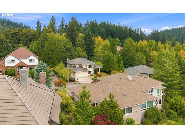 65 Se AVONDALE Ct, Gresham, OR 97080