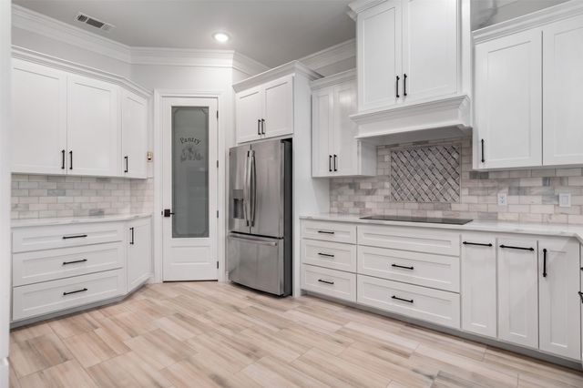 112 Knob Court, Springtown, TX 76082