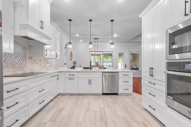 112 Knob Court, Springtown, TX 76082