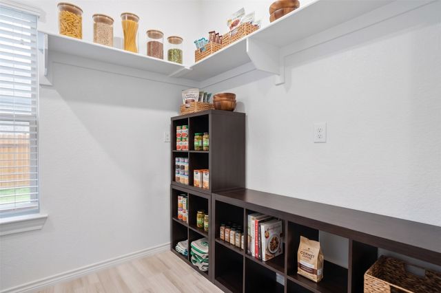 112 Knob Court, Springtown, TX 76082