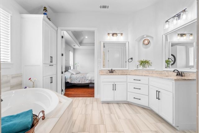 112 Knob Court, Springtown, TX 76082