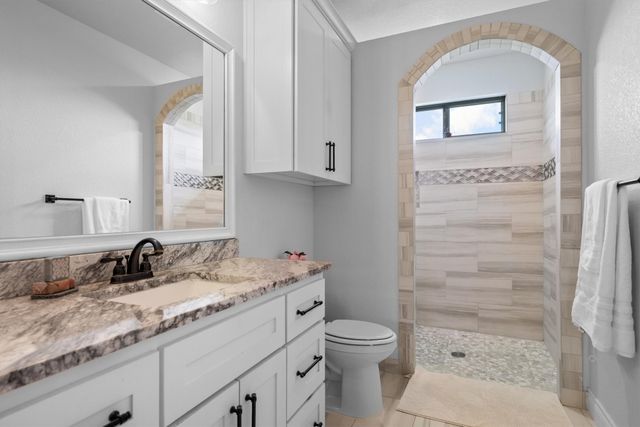 112 Knob Court, Springtown, TX 76082