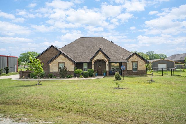 112 Knob Court, Springtown, TX 76082