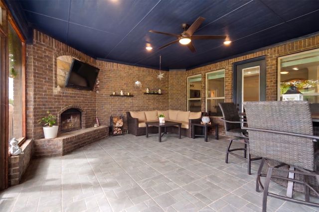 112 Knob Court, Springtown, TX 76082