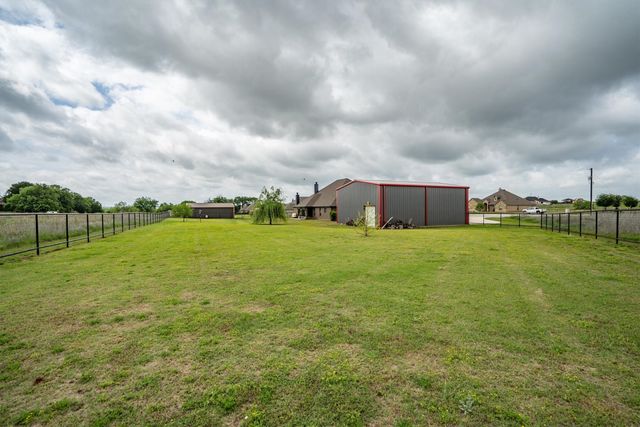 112 Knob Court, Springtown, TX 76082