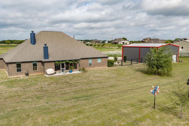 112 Knob Court, Springtown, TX 76082
