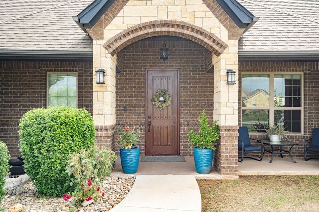 112 Knob Court, Springtown, TX 76082