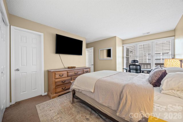 308 Queens Road 17, Charlotte, NC 28204