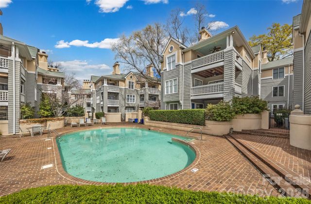 308 Queens Road 17, Charlotte, NC 28204