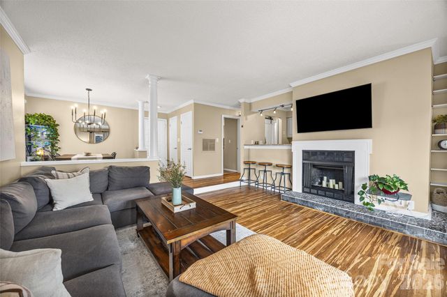 308 Queens Road 17, Charlotte, NC 28204