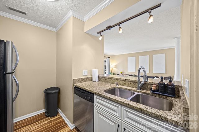 308 Queens Road 17, Charlotte, NC 28204