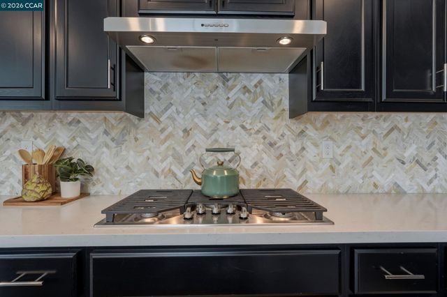 5409 Capay Valley Ln, Antioch, CA 94531