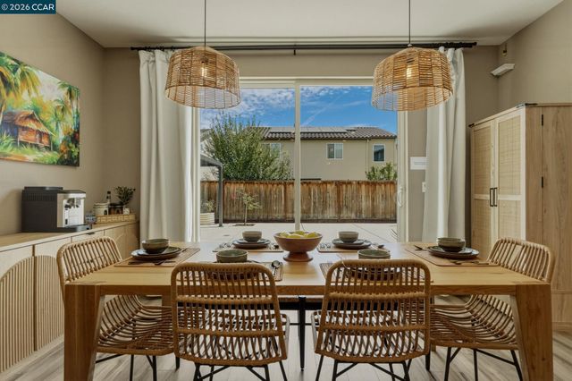 5409 Capay Valley Ln, Antioch, CA 94531