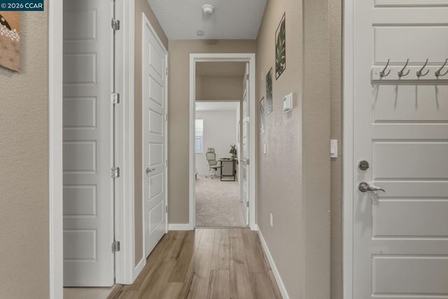 5409 Capay Valley Ln, Antioch, CA 94531