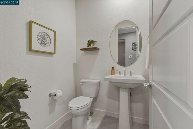 5409 Capay Valley Ln, Antioch, CA 94531