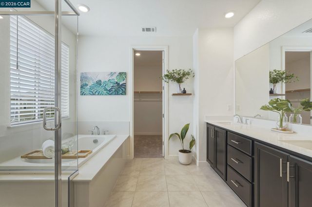 5409 Capay Valley Ln, Antioch, CA 94531