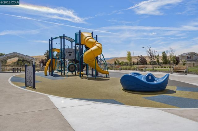 5409 Capay Valley Ln, Antioch, CA 94531