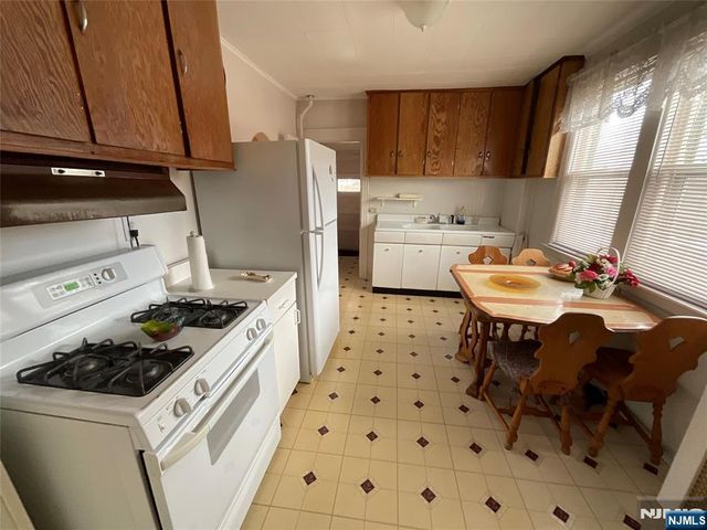 51 Gold Street, North Arlington, NJ 07031