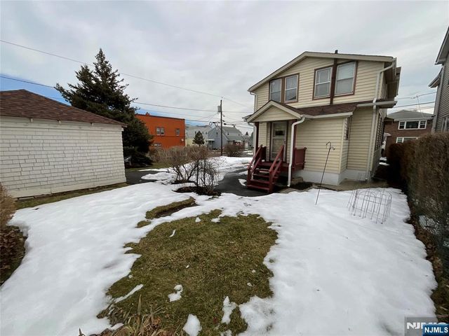 51 Gold Street, North Arlington, NJ 07031