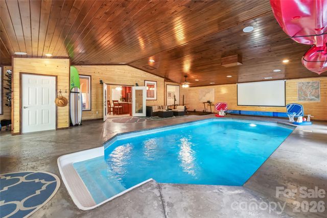 13934 Kings Carriage Lane, Charlotte, NC 28278