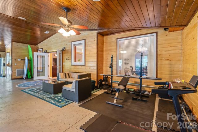 13934 Kings Carriage Lane, Charlotte, NC 28278