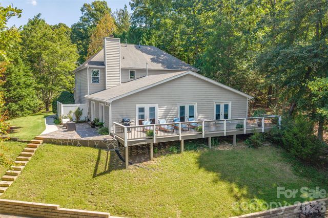 13934 Kings Carriage Lane, Charlotte, NC 28278