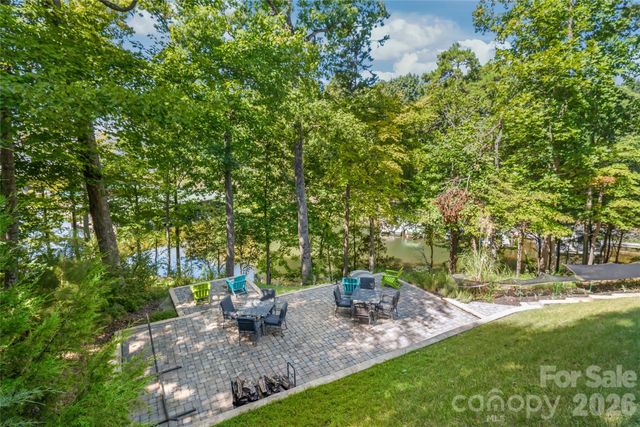13934 Kings Carriage Lane, Charlotte, NC 28278