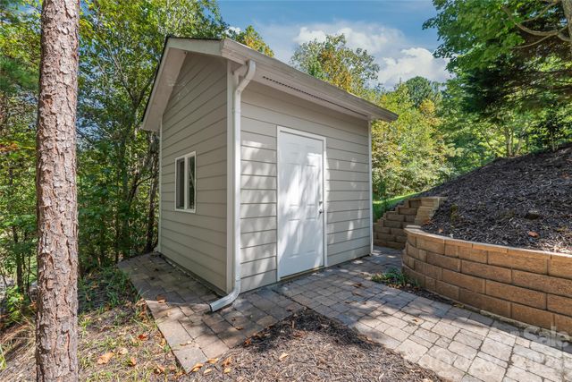 13934 Kings Carriage Lane, Charlotte, NC 28278