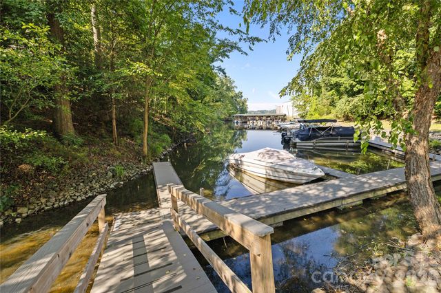 13934 Kings Carriage Lane, Charlotte, NC 28278