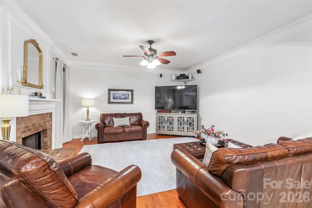 13934 Kings Carriage Lane, Charlotte, NC 28278
