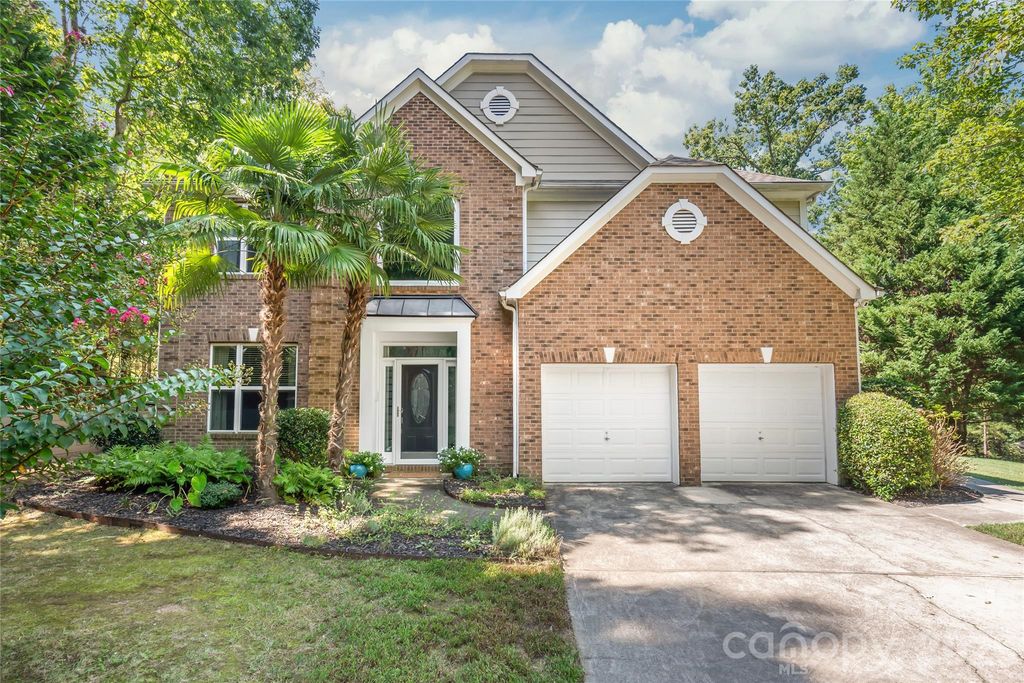13934 Kings Carriage Lane, Charlotte, NC 28278