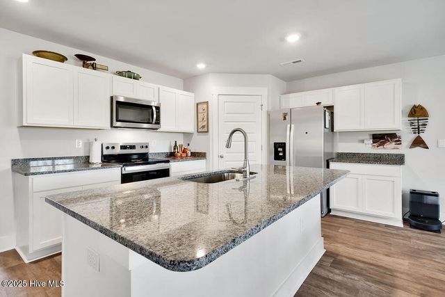 1031 Sandy Heights Loop, Leland, NC 28451