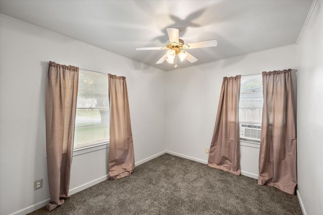2909 W Collin Street, Corsicana, TX 75110