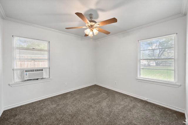 2909 W Collin Street, Corsicana, TX 75110