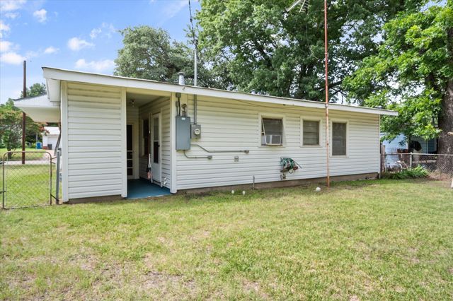 2909 W Collin Street, Corsicana, TX 75110